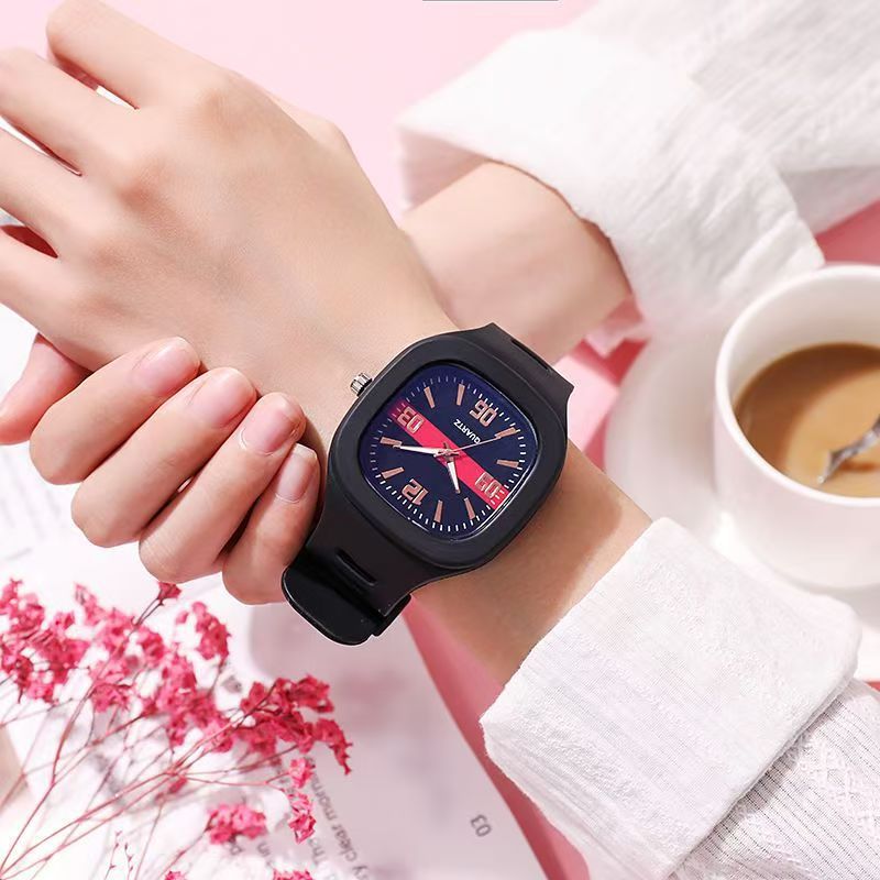 omniwatches 7726 Quartz Watch