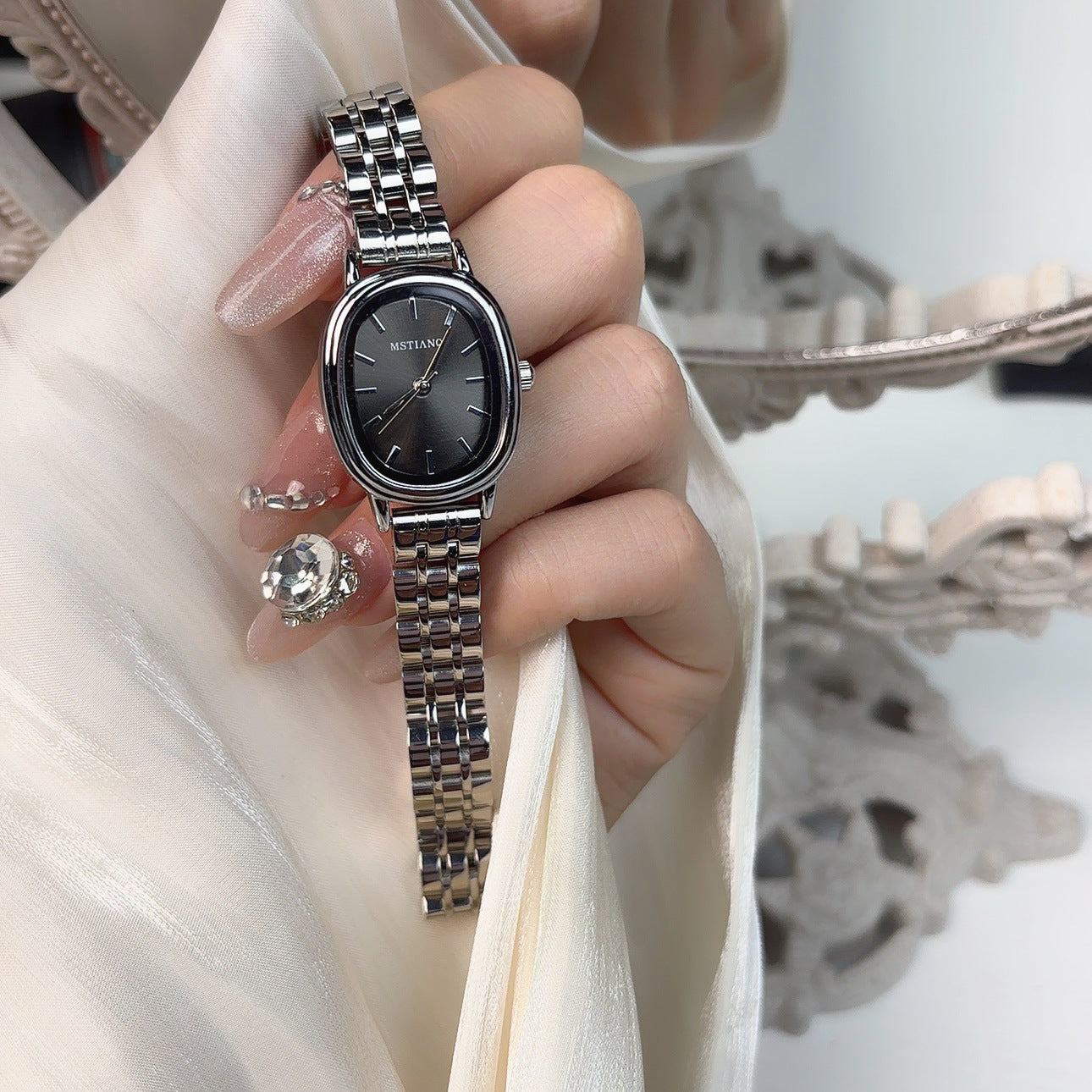 MSTIANQ 1120 Quartz Watch