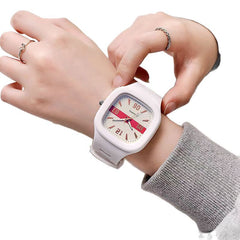 omniwatches 7726 Quartz Watch