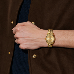 Eondate Mini Gilded Poise Quartz Watch 28mm – wearing or detail view