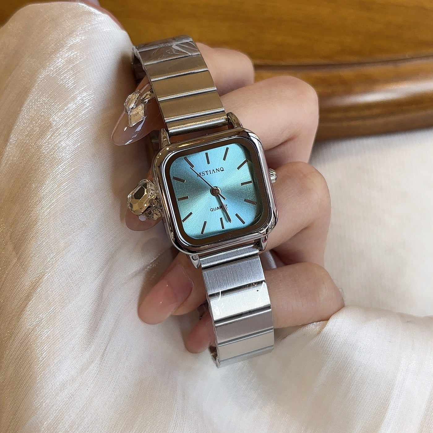 MSTIANQ 1126 Quartz Watch